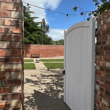 Gilbertson House-york-luxury-sleeps 7 With Hot Tub Сasa de vacaciones